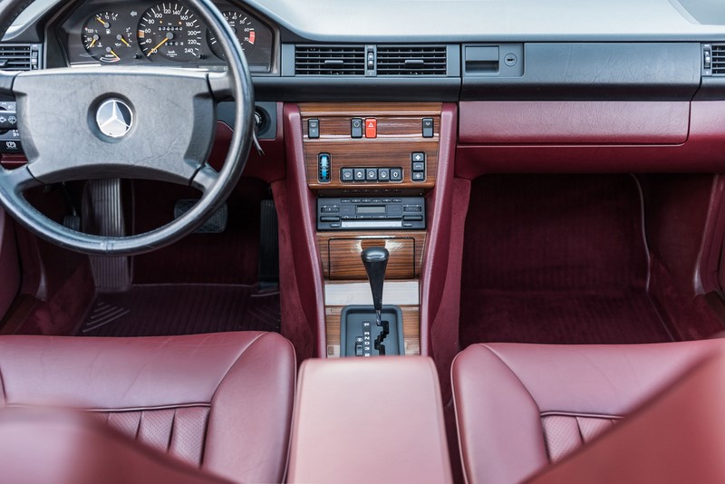 1988 Mercedes Benz 300CE